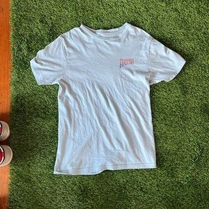 Men’s Patagonia shirt.